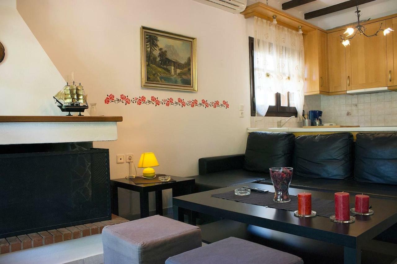 Giorgio Home - Amazing House 3Bd - 400M By The Sea ปาราเลีย สโกทินิส ภายนอก รูปภาพ